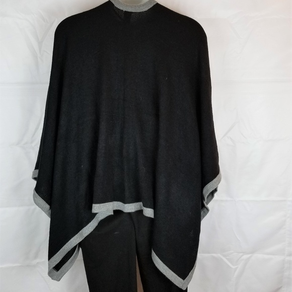 Womens Mixit Black Knit Poncho Wrap Gray Trim - Picture 5 of 8